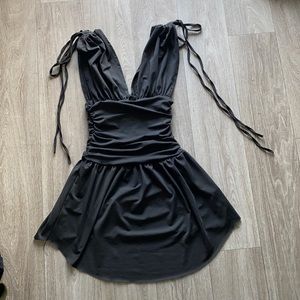 Cute little black dress